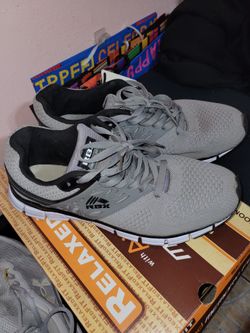 RBk Men's Size 10.5