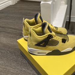 Jordan 4 Retro Lightning 4s