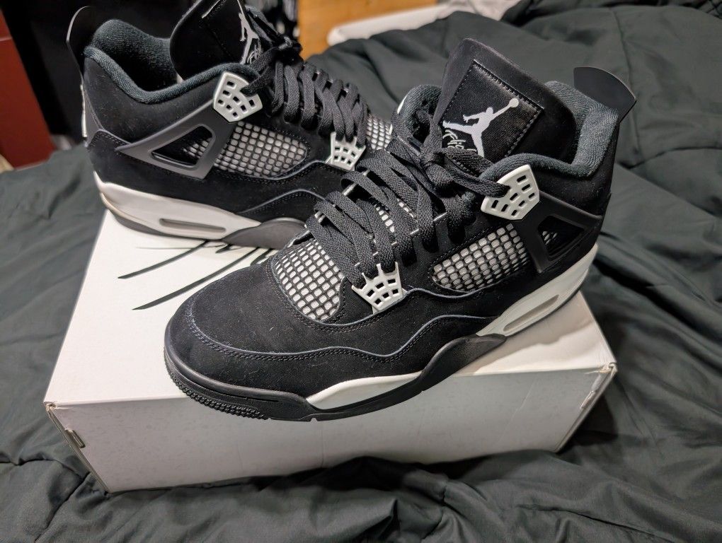 Retro Jordan 4