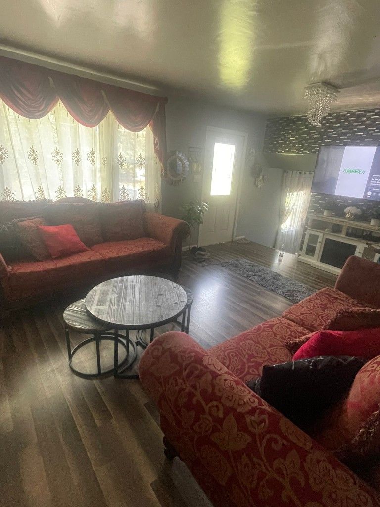 2 Sofa With Coffee Table Set