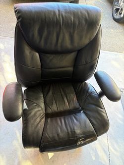 Very comfortable office chair