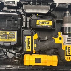 Dewalt DCD985L2 Hammer Drill Kit
