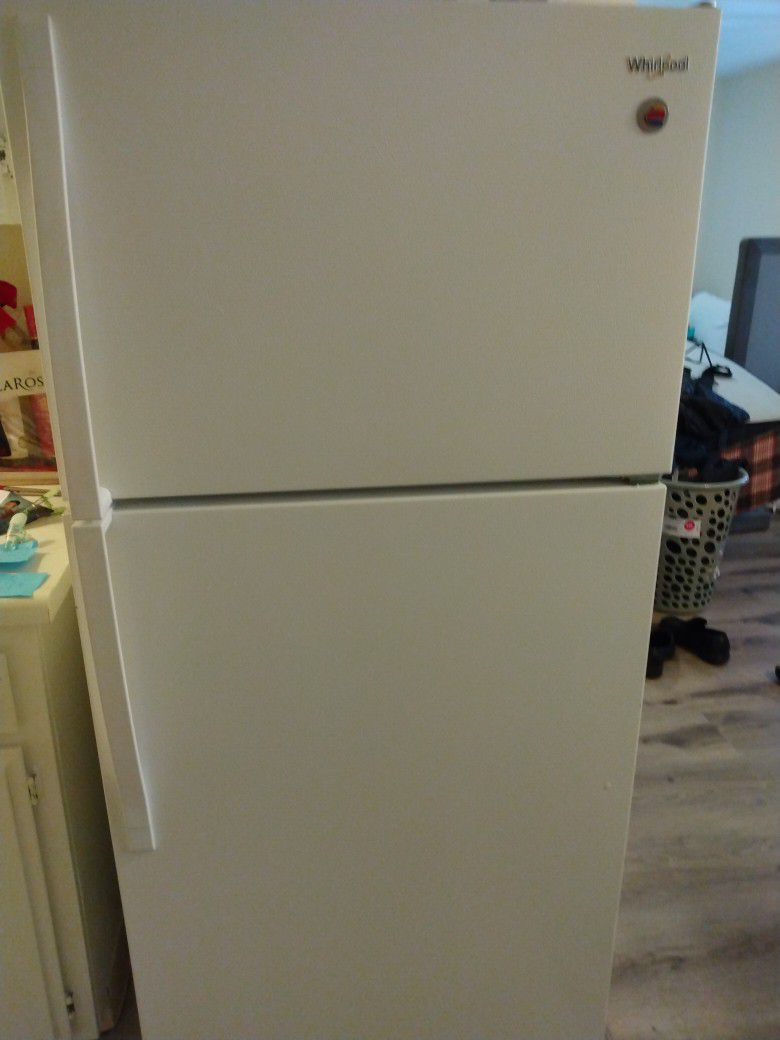Super Clean Refrigerator 