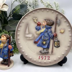 H1 Goebel Hummel 1972 Annual Plate + Matching Figurine – West Germany – 7.5” Plate / 4” Figure