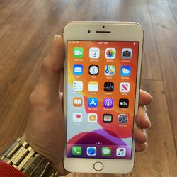 iPhone 8 Plus - Silver - Unlocked