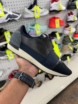 BALENCIAGA RACE RUNNER MEN’S SNEAKERS SIZE 43 USED WITH BOX