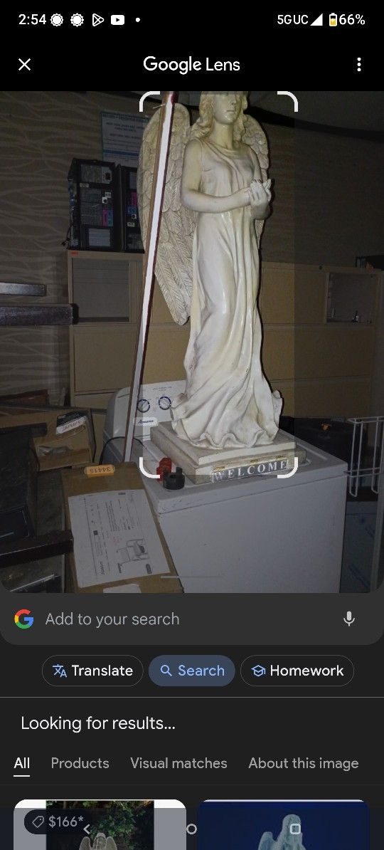 Statue Suppose