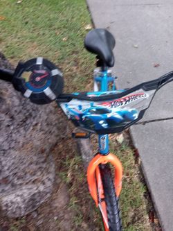 Kid hot Wheel bycicle