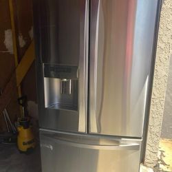 Kenmore 33 Inch Stainless Steel Refrigerator French Doors 