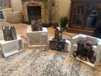 13 miniature house sets