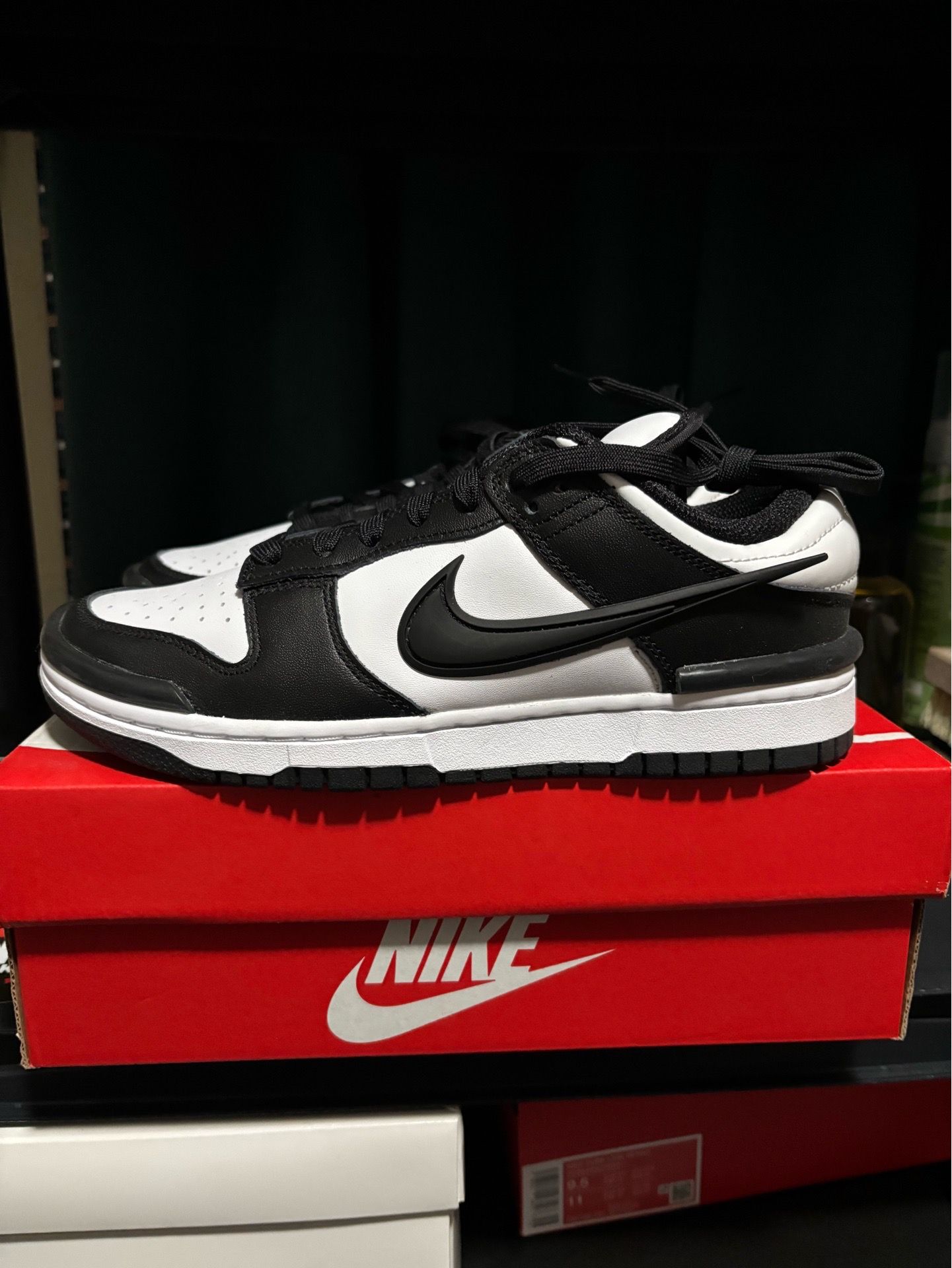 Panda Twist Dunk Low