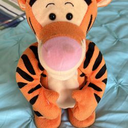 •••Official collection Disney Winnie The Pooh - fTigger 12 inches Soft Plush Toy.