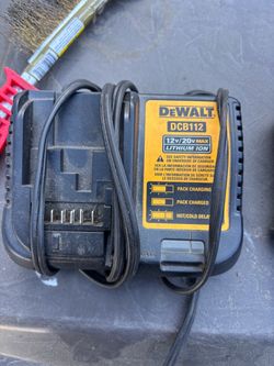 dewalt battery charger dcb112