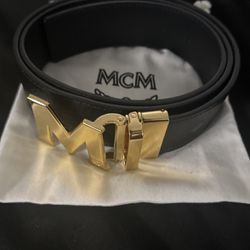 Brand New Belt ** Black With Gold Buckle 