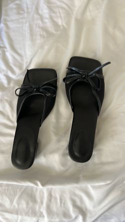 Kitten heels