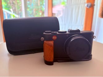 Leica X2