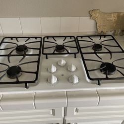 GE Gas Cooktop Runs And Looks Good 
