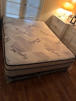 Queen bed