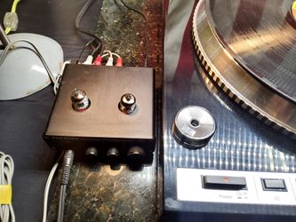 Rare. Vintage High in Turn table.