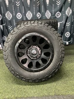 Brand New Fuel Off Road 8x180 Chevy Silverado 2500 8 Lug 20x9 Wheels