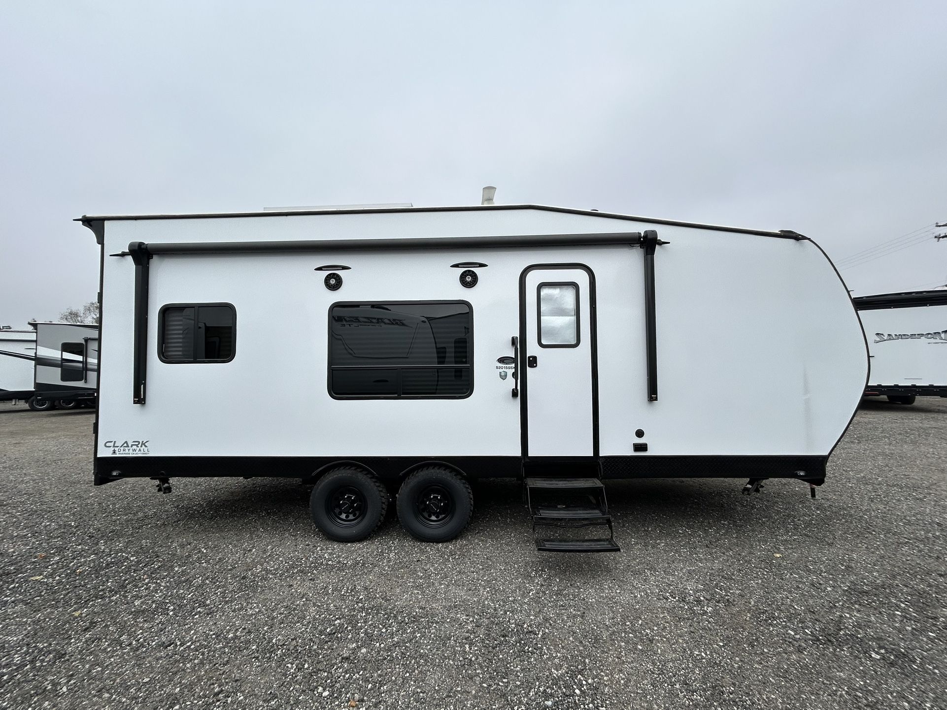 2025 Genesis Supreme Sandsport 2015XL
