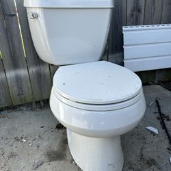 White Toilet 