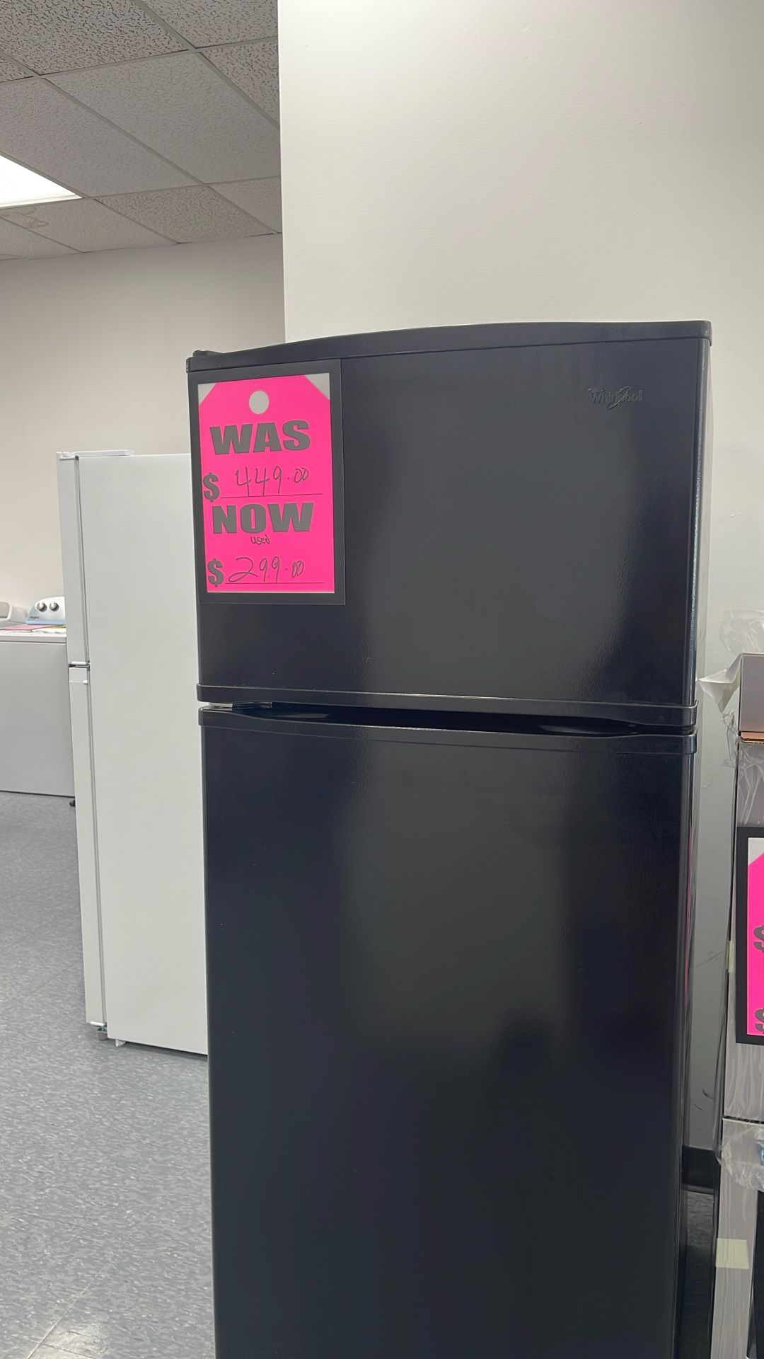 Used Whirlpool  16 Cu Ft Top And Bottom Fridge. 1 Year Warranty 