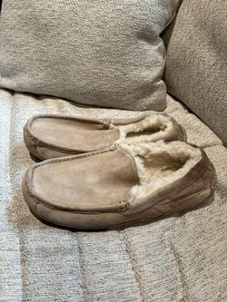 Men’s Ascot Ugg Slippers Size 10
