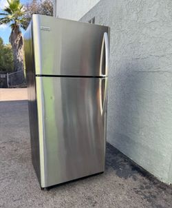 stainless steel household full size fridge refrigerator with freezer $400 firm