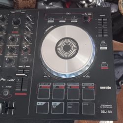 Pioneer DDJ-SB Mixer Controller Serato