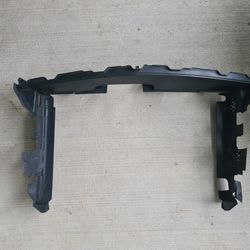 2017-2020 Acura MDX Lower Guide Plate