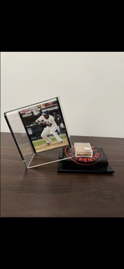 Jose Reyes Certified Authentics Mounted Memories Game Used Infield Dirt 