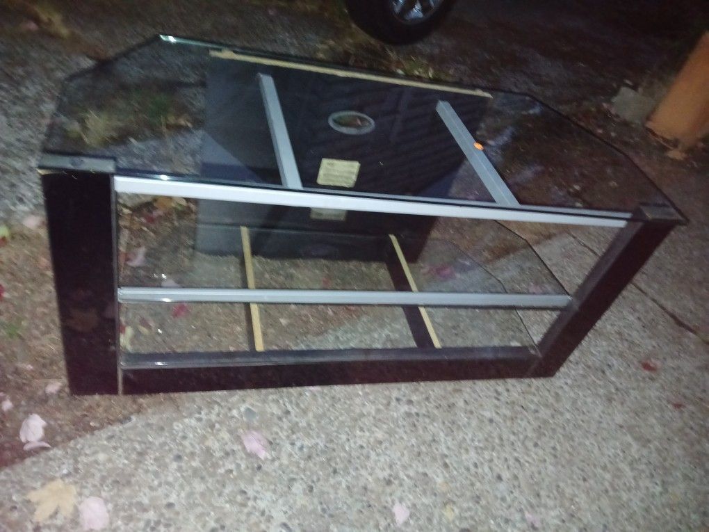 Free TV Stand