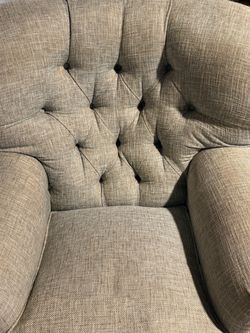 Tufted Upholstered Accent Chair