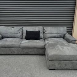 Sectional Couch 
