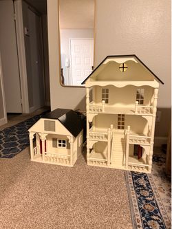 Doll houses