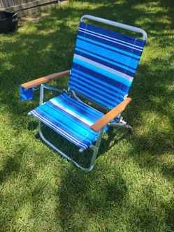 Wave Rio Beach chair in good condition see pictures for details, 3 position