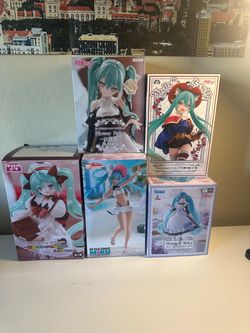 Hatsune Miku Figures $20 Each