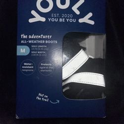 YOULY The Adventurer Water-Resistant All-Weather Dog Boots, Size Medium Willing To Trade For New Size large