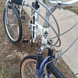 HUFFY MOUNTAIN BIKE LIKE NEW