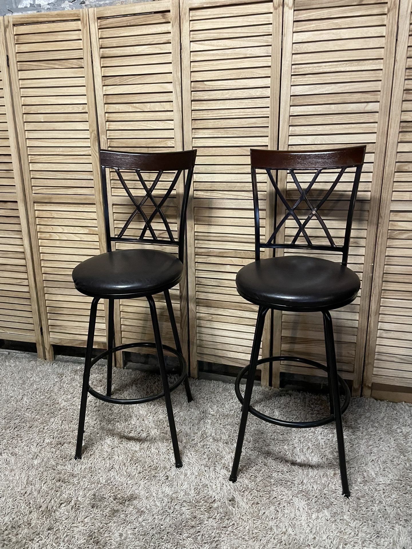 Swivel Bar Stools