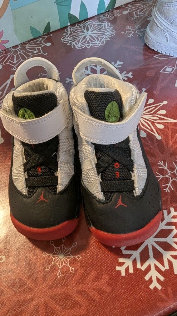 Jordan Size 6c Located In Mesa Main Street And Gilbert Rd