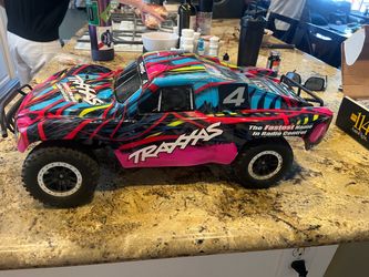 Traxxas Slash 2WD 1/10 RC Short Course Truck