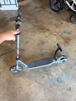 Kids pump scooter