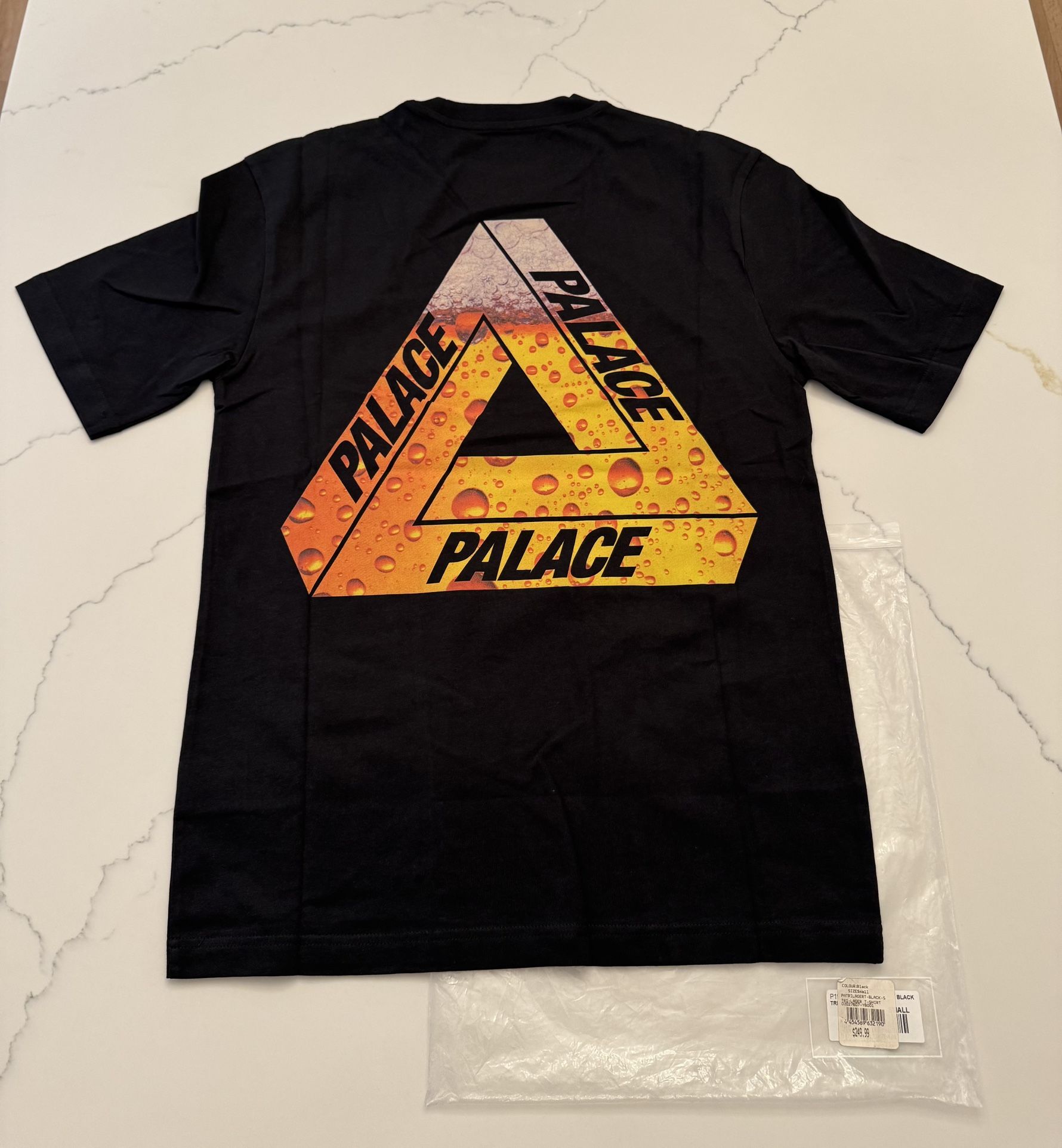PALACE TRI-LAGER T-SHIRT BLACK Sz SMALL DS