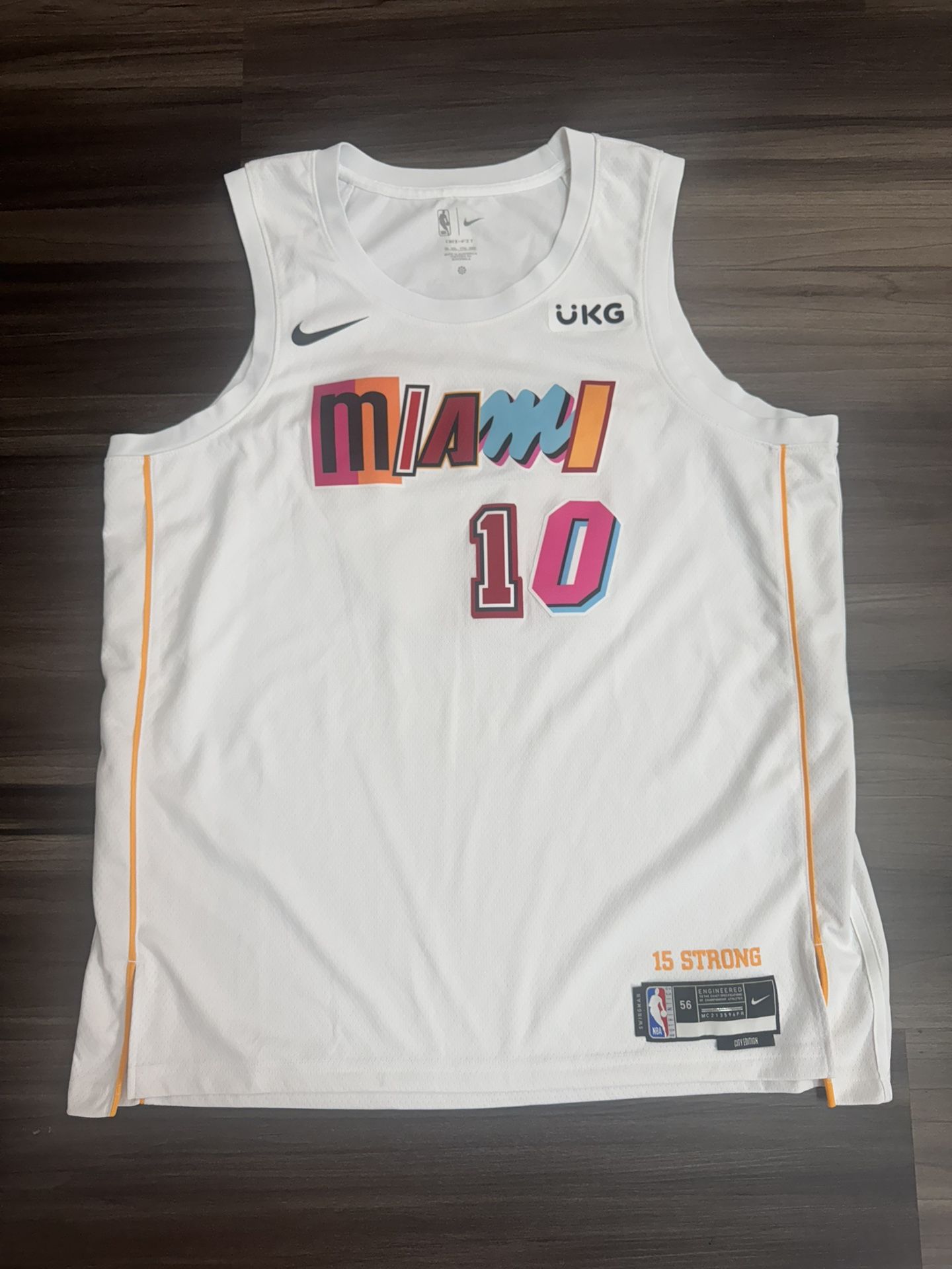 Nike Miami Heat RADMILA #10 21-22 Mixtape City Edition Jersey Men’s 2XL