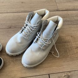 Timberland men’s boots size 7 woman size 8