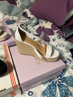 Zapatos 8 1/2 nuevos y semi nuevos faja Colombia  nueva size L