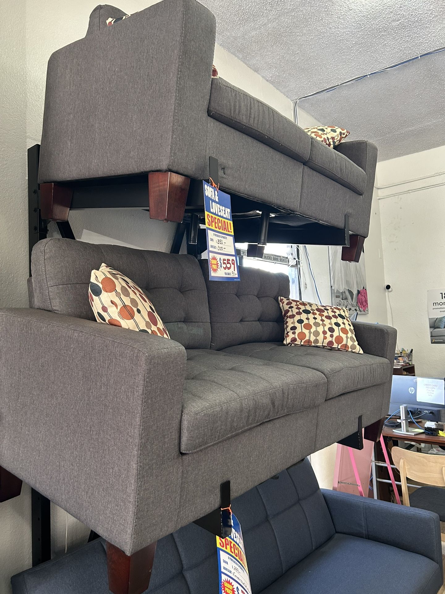 SOFA Y SOFA DE ENAMORADOS