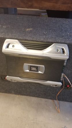 Amplifier and Sub woofers jbl amp and 12" mtx